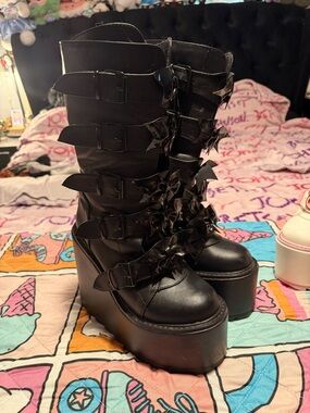 YRU Black Floral Buckle Platform Boots